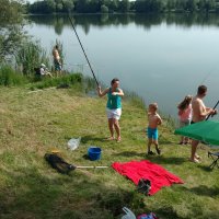 Zawody wędkarskie z okazji Dnia Dziecka